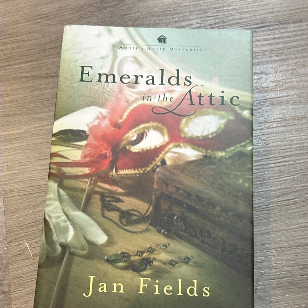 Annie's Attic Mystery Book Set - Picture 7 of 7